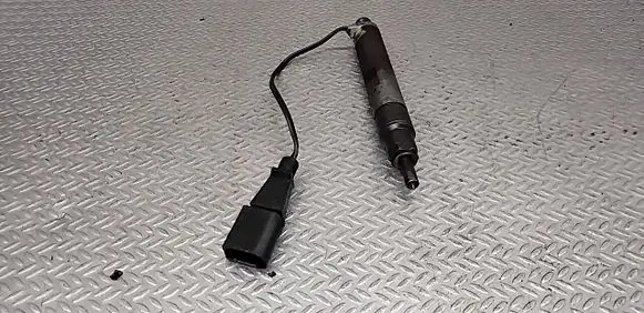 Volkswagen Polo Fuel injector 038130202C
