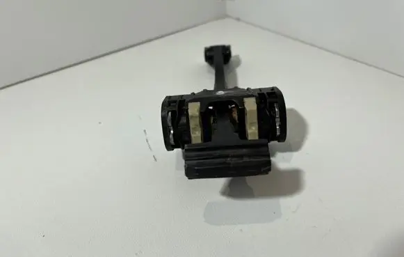 BMW 5 F10 F11 Front door check strap stopper 7182005