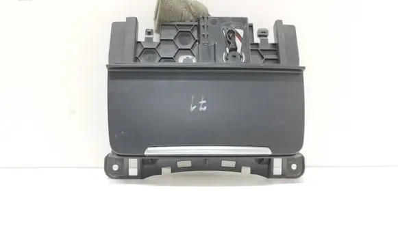 Car ashtray