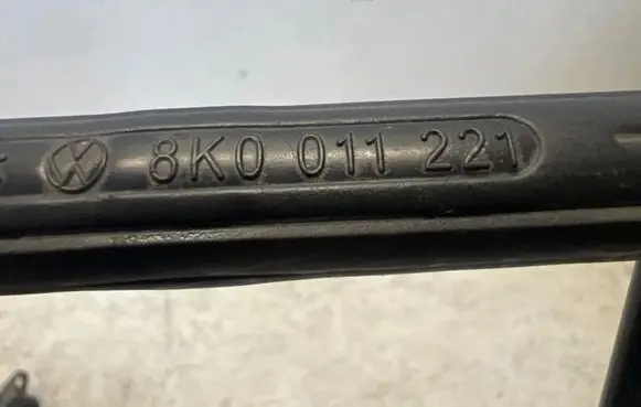 Audi A4 S4 B8 8K Tool set 8K0011221