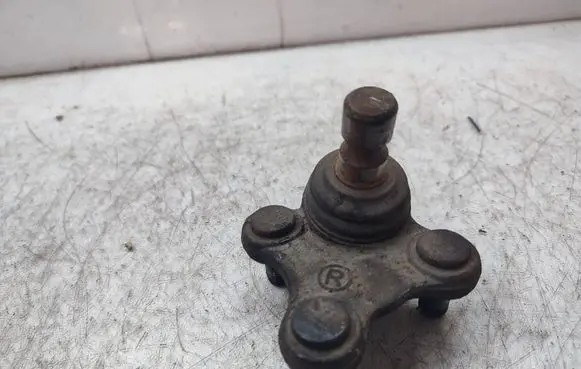 KIA Sportage Front ball joint