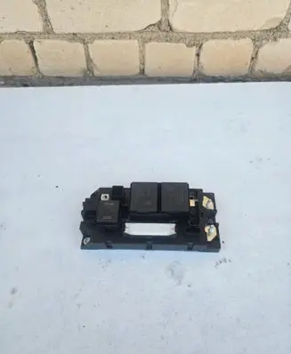 Toyota RAV 4 (XA40) Fuse module G92Z153010