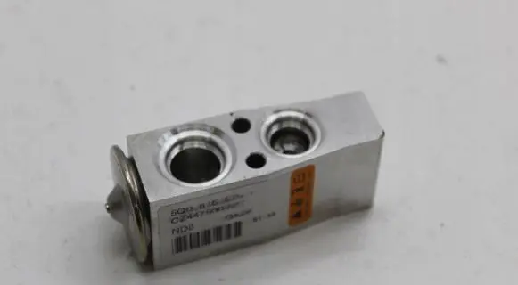 Volkswagen Arteon Air conditioning (A/C) expansion valve 5Q0816679B