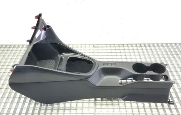 Toyota Yaris Center console 