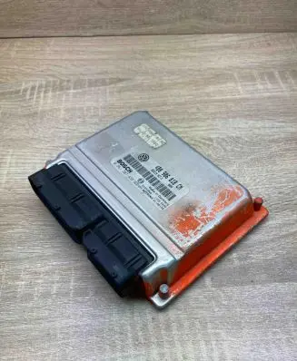 Volkswagen PASSAT B5.5 Engine control unit/module ECU 4B0906018CM 0261207435