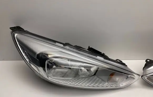 Ford Fiesta Headlight/headlamp F1EB13W029AE