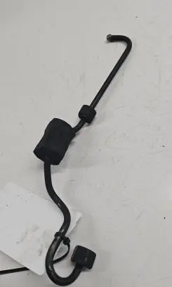 Fuel injector supply line/pipe