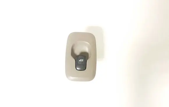 Volvo XC90 Electric window control switch 8685288
