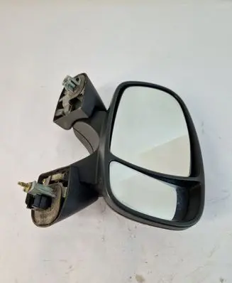 Nissan Primastar Front door electric wing mirror 010022