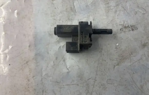 Ford Focus Brake pedal sensor switch 4M5T7C534AA