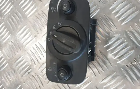 Ford Kuga II Light switch AV6T13A024CC