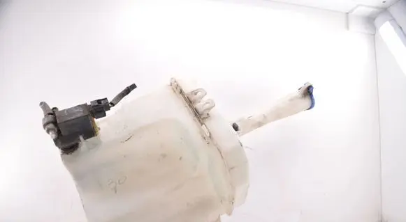 Hyundai i30 Windshield washer fluid reservoir/tank 986101H101