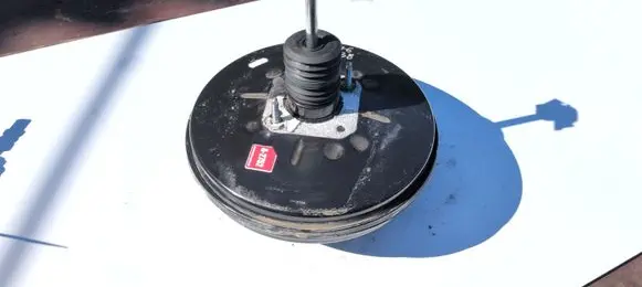 Volkswagen PASSAT B8 Brake booster 5Q1614105CG