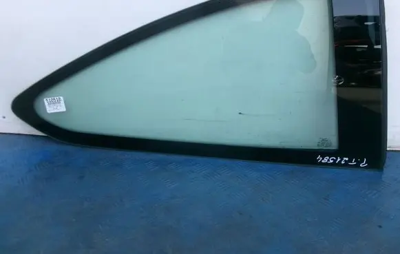 Ford Focus C-MAX Rear side window 