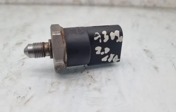 Fuel pressure sensor