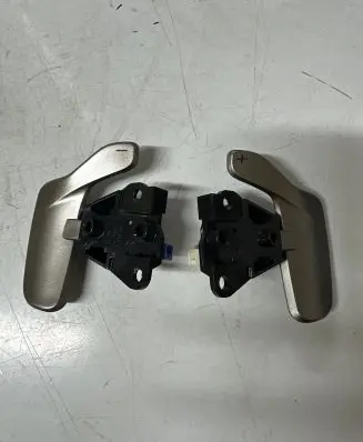 Lexus RX 450H Steering wheel buttons/switches 189679
