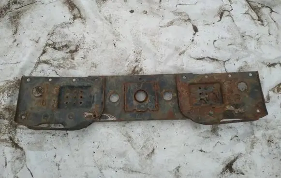 Iveco Daily 30.8 - 9 Engine mounting bracket