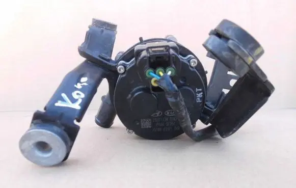 Hyundai Kona I Water pump 2510003HZ1
