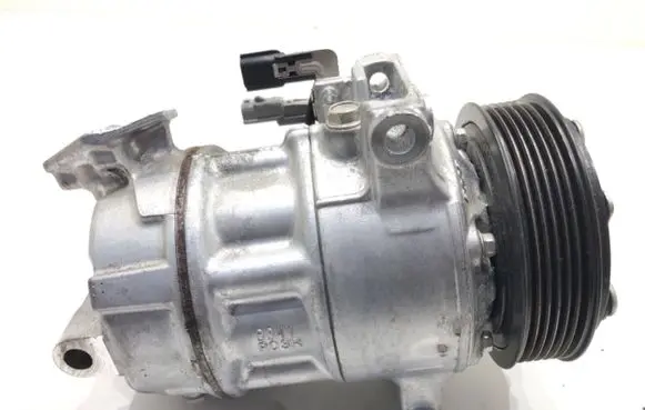 Renault Captur II Air conditioning (A/C) compressor (pump) 926006UB0A