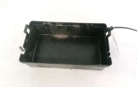 Nissan Almera Tino Fuse box cover