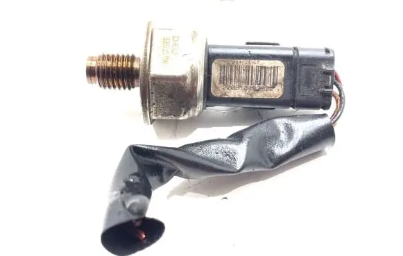Suzuki Jimny Fuel pressure regulator 93077511A