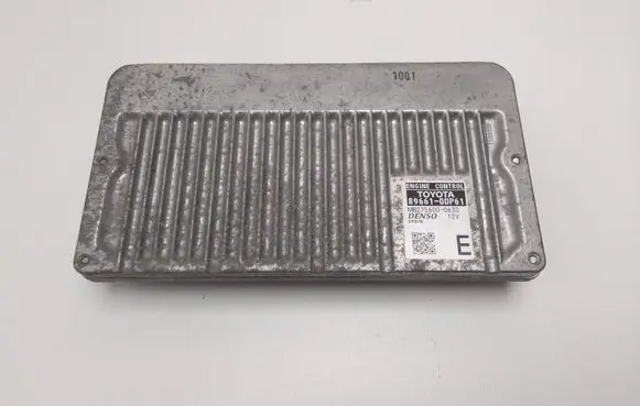 Toyota Yaris Engine control unit/module 896610DP61