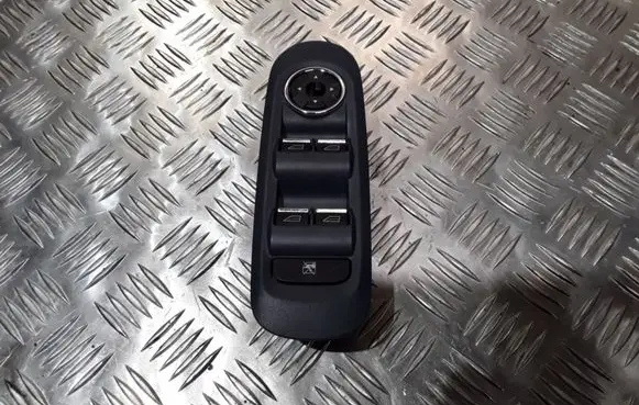 Ford Mondeo MK IV Electric window control switch 7S7T14A132AB