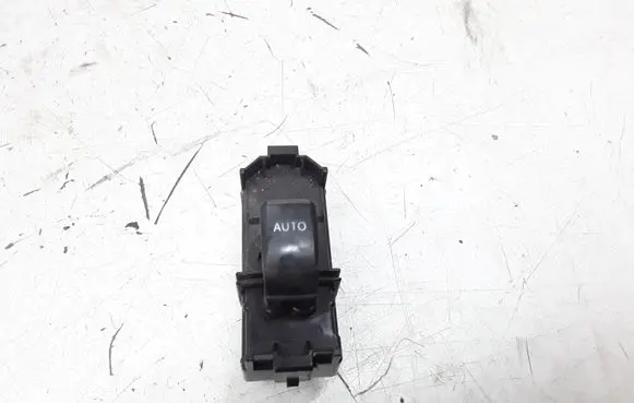 Toyota Avensis Verso Electric window control switch