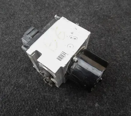 Volkswagen PASSAT B6 ABS Pump 16705705F 3C0614109P