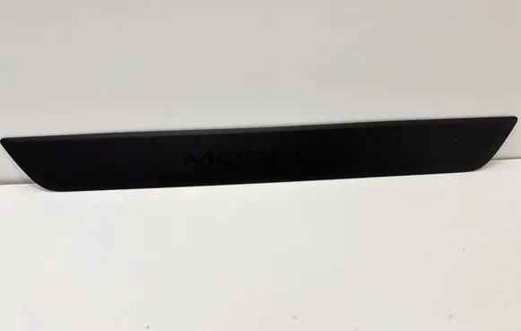 Tesla Model 3 Front sill trim cover 150476300C