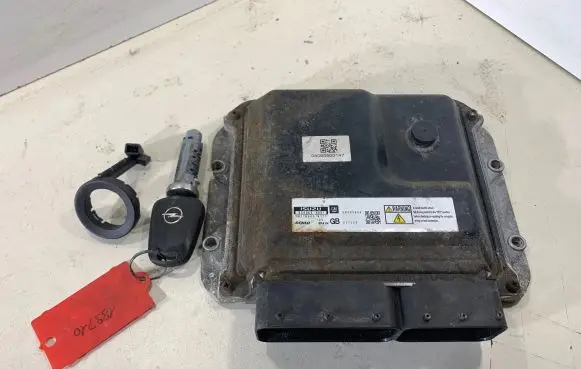 Opel Zafira B Engine control unit/module 8980539091 98053909 08060500147