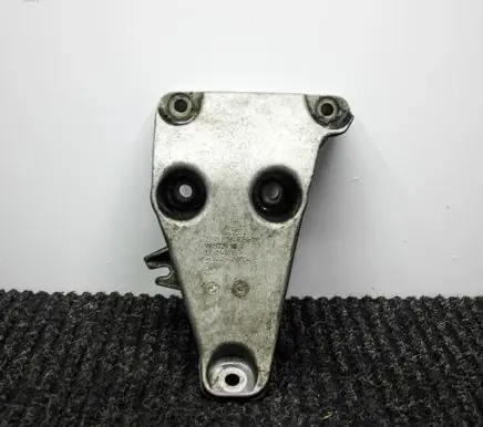 BMW X3 F25 Engine mounting bracket 6784823