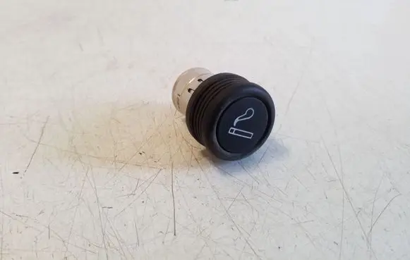 Nissan Pathfinder R51 Cigarette lighter 