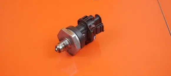 Ford S-MAX Fuel pressure sensor BM5G9G972BA 17MB32