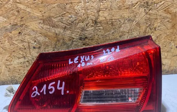 Lexus IS 220D-250-350 Tailgate rear/tail lights