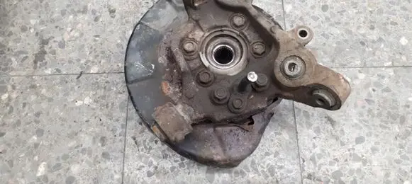Nissan Murano Z50 Front wheel hub spindle knuckle