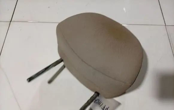 Nissan Primera Front seat headrest 