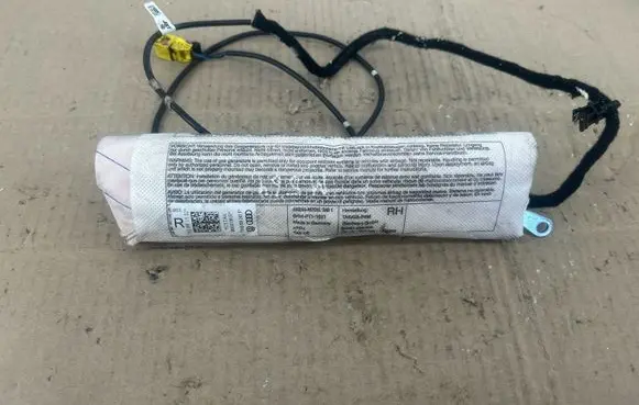 Volkswagen Tiguan Seat airbag 5N0880242F