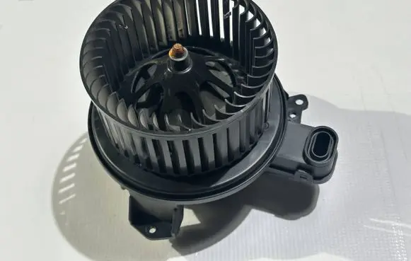 Ford Explorer VI Heater fan/blower L1MH-19846-CA