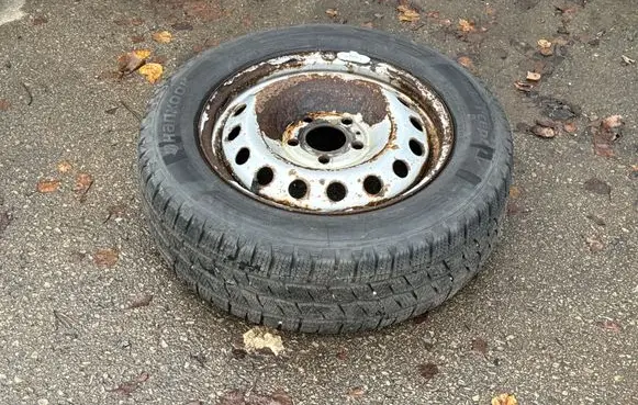 Opel Vivaro R15 spare wheel 