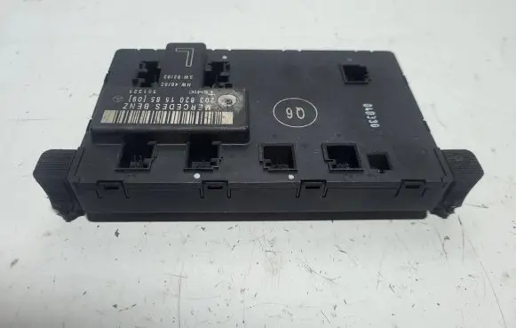 Mercedes-Benz C AMG W203 Door control unit/module 2038201585 351321
