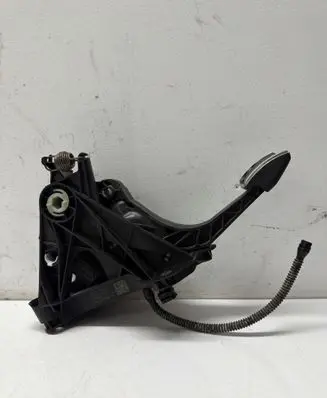 Volkswagen Golf VII Clutch pedal 5Q1721059 081216