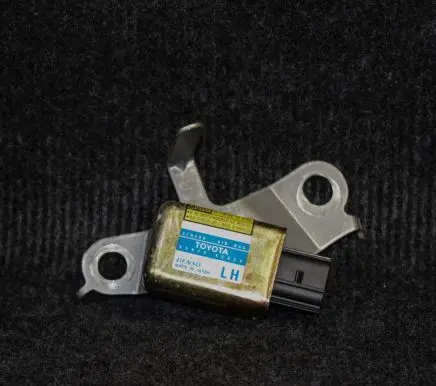 Toyota RAV 4 (XA20) Airbag deployment crash/impact sensor 8986042020