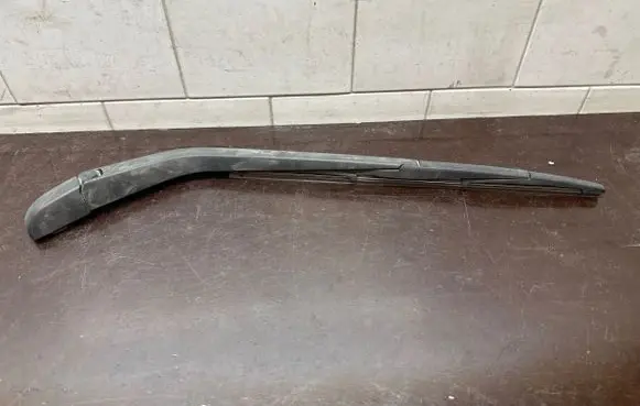 Toyota Prius (XW50) Rear wiper blade 