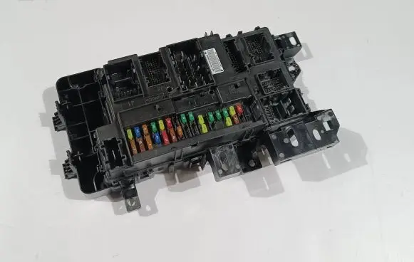 Ford Mustang VI Comfort/convenience module JR3T-15604