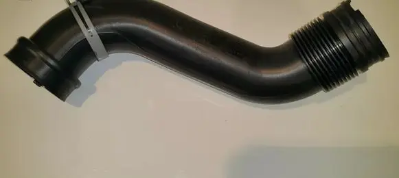 Audi A2 Air intake hose/pipe 8Z0129658E