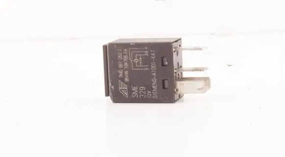 Volkswagen Golf V Other relay 95VW10K705EA