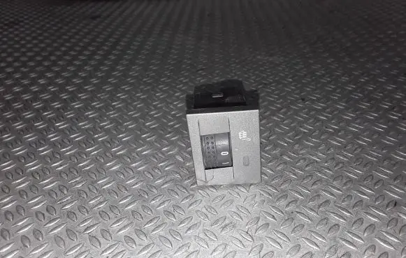 Opel Vectra C Seat heating switch 13138252