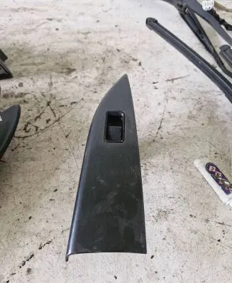 Mazda 6 Electric window control switch