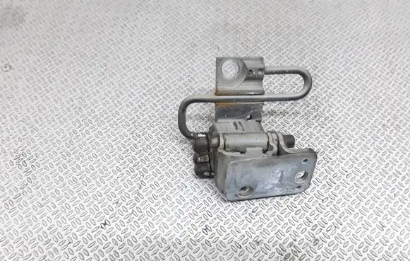 Seat Exeo (3R) Front door lower hinge 8E0831411E